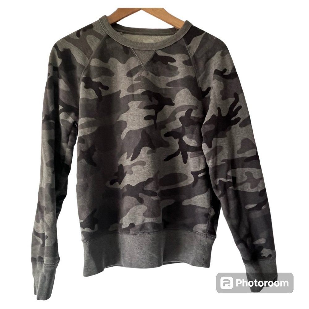 GAP grey camo sweatshirt size XS men